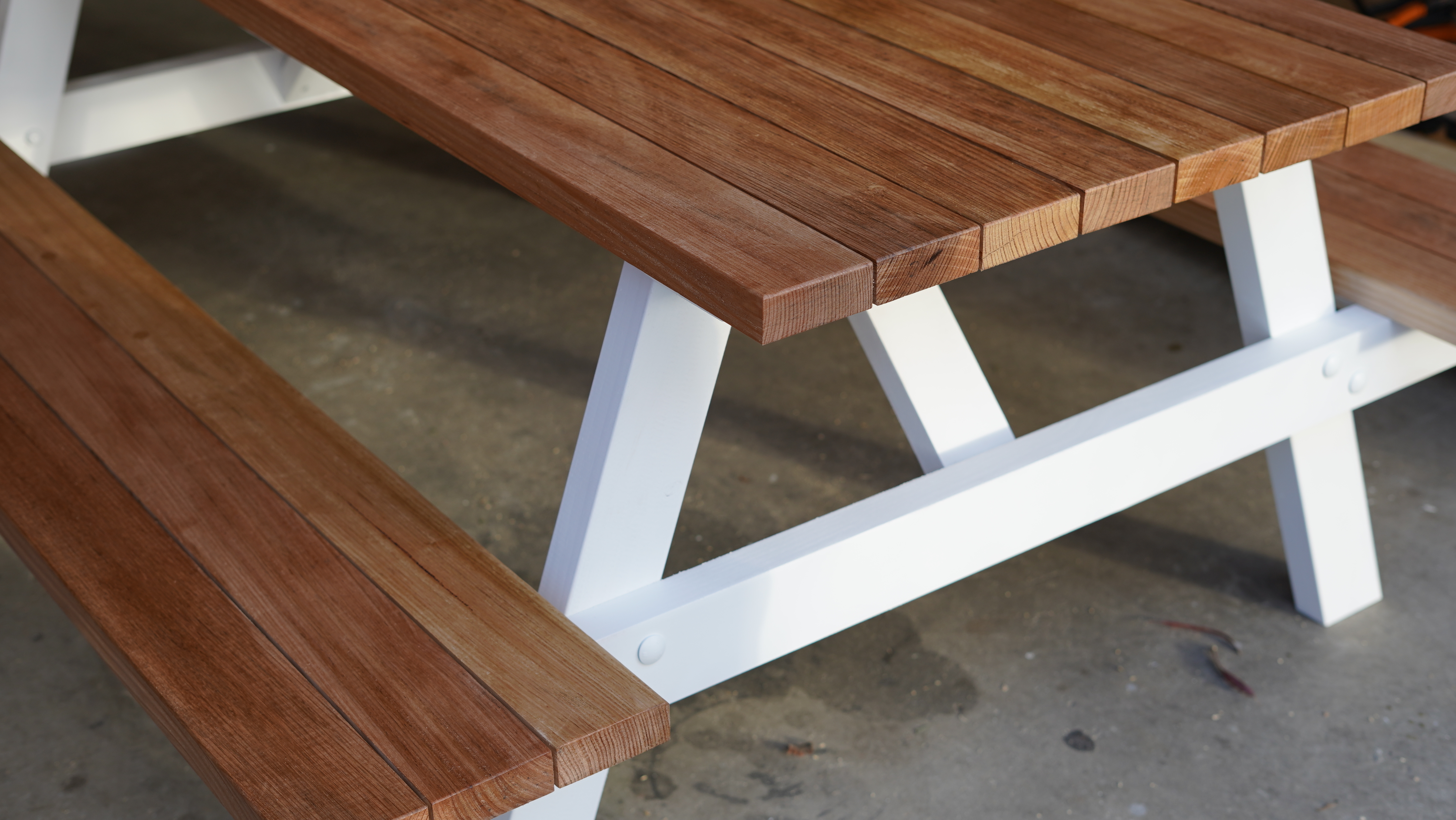 Classic Picnic Table (A)