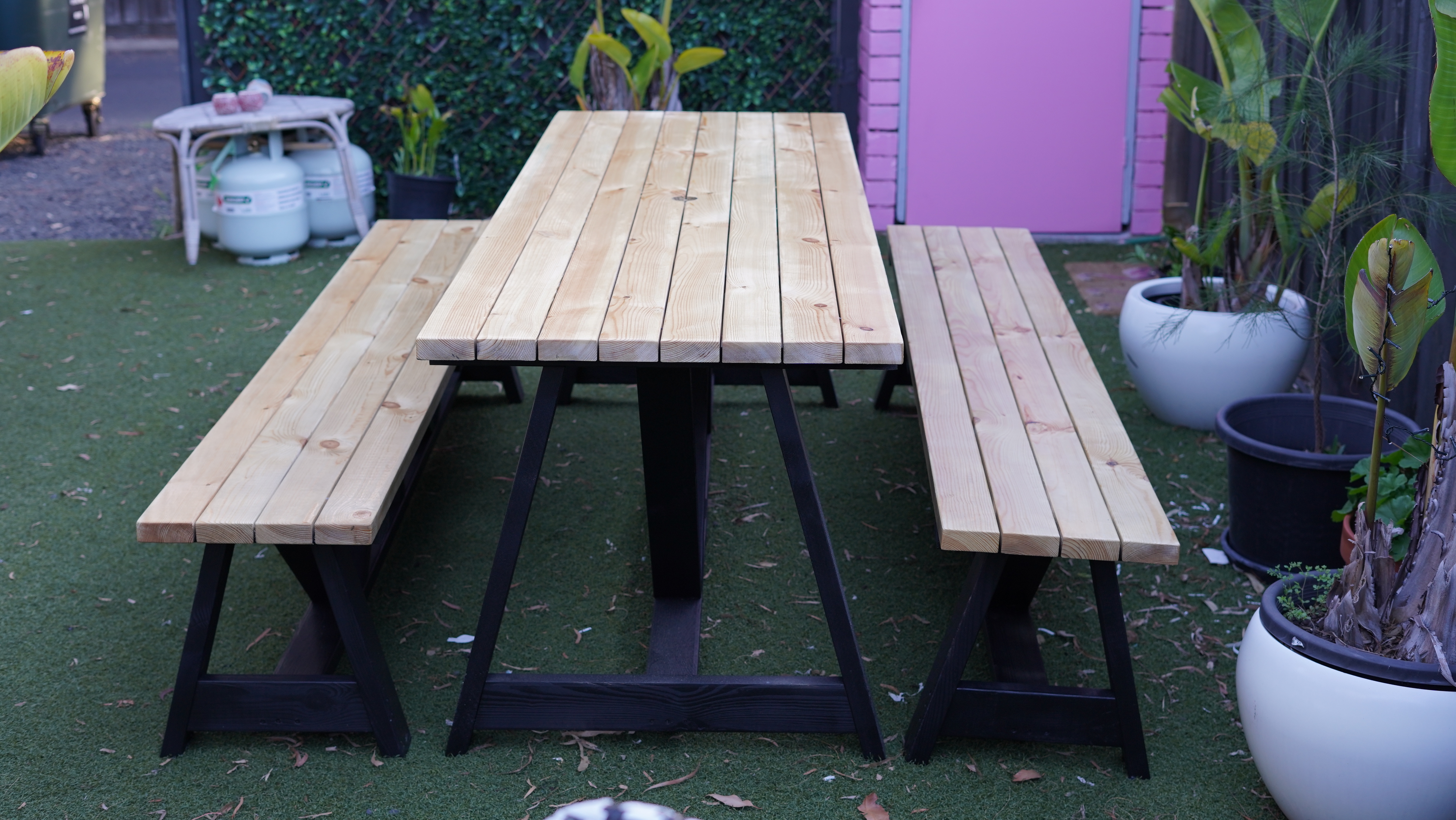 Classic Picnic Table (A)